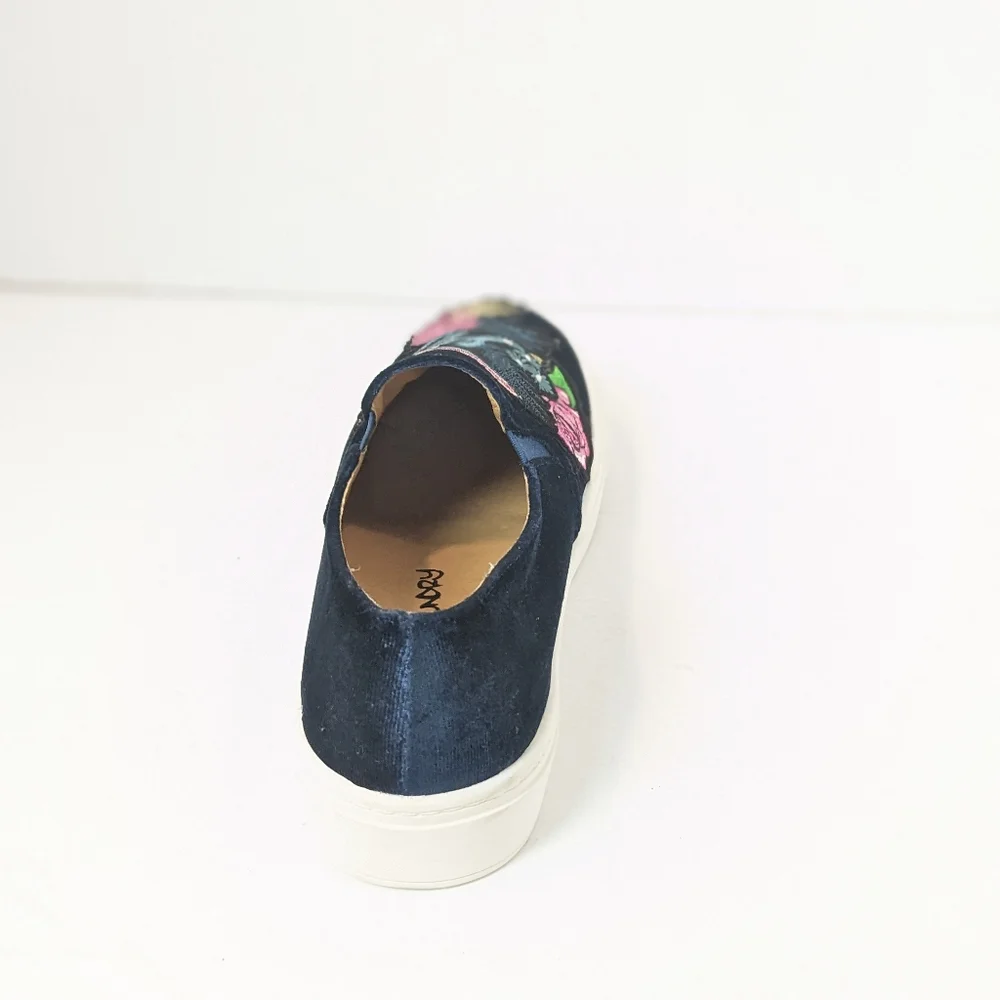 NWOT Dirty laundry velvet slides - Picture 12 of 16